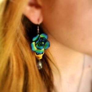 Meet your Posher, Cyndi.